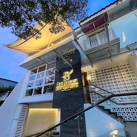 Bening Boutique Hotel Managed By Salak Hospitality Bekasi Eksteriør billede